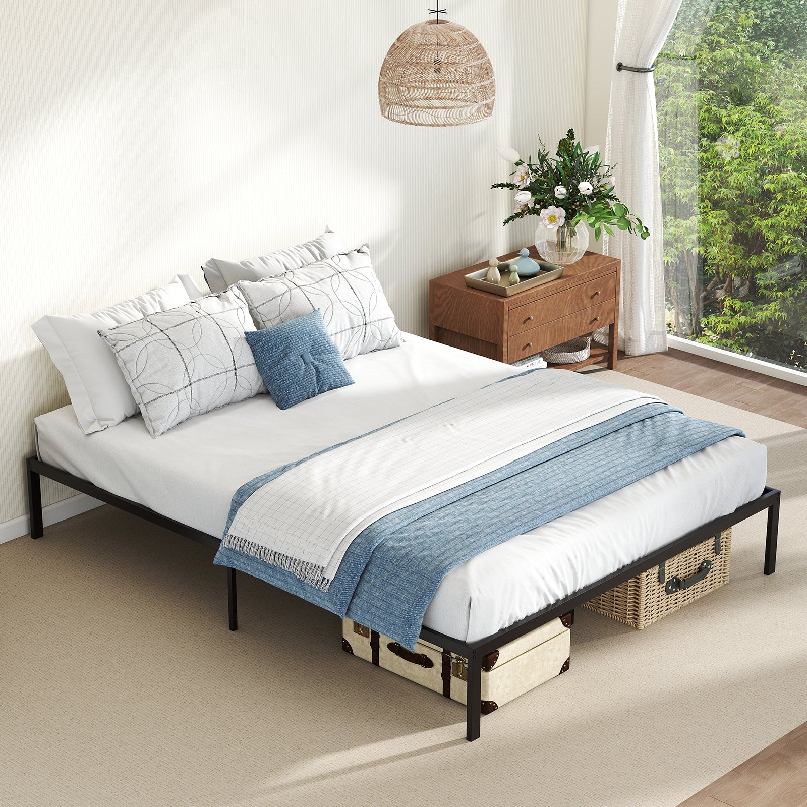 Tate Queen Size Metal Bed Frame with Heavy‑Duty Support Slats – Black